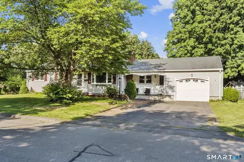 27 Allen St, Enfield, CT 06082