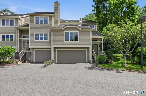 12 Boulevard Dr #23-141, Danbury, CT 06810