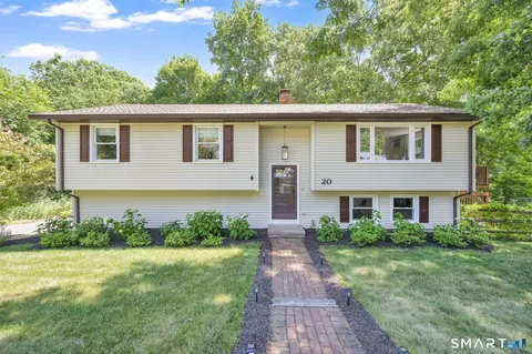 20 North Rd, East Granby, CT 06026