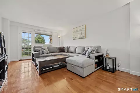 91 Strawberry Hill Ave #533, Stamford, CT 06902