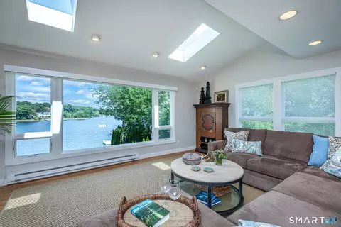 Living - 52 Arrowhead Rd, Brookfield, CT 06804 photo 3 of 6