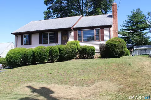 246 Nicholson St, Newington, CT 06111