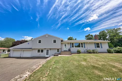 2 Birchwood Ter, Prospect, CT 06712