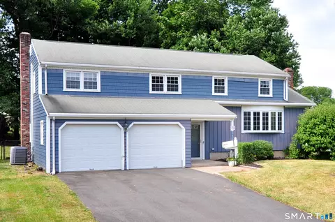 22 Jeffrey Ln, Newington, CT 06111