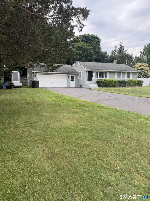 195 Sun Valley Dr, Southington, CT 06489