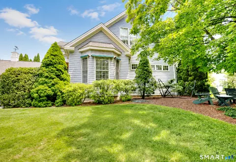 33 Old Field Hill Rd #48, Southbury, CT 06488