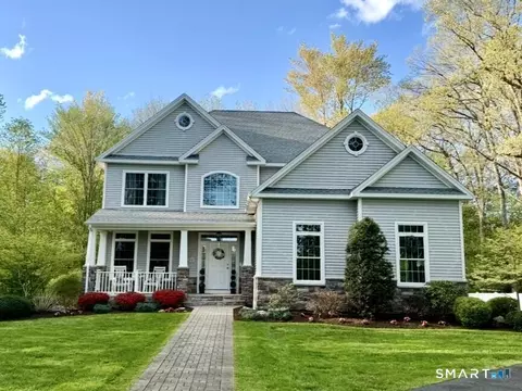 96 Empress Dr, Southington, CT 06489