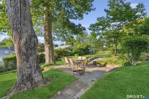 Exterior - 4 Eagle Rd, Norwalk, CT 06850 photo 6 of 16