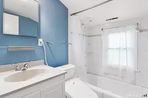 Bath - 4 Eagle Rd, Norwalk, CT 06850 photo 2 of 2