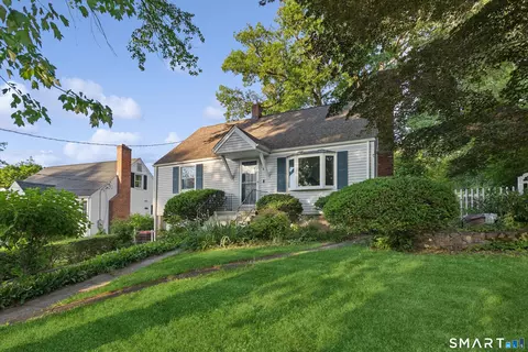 Exterior - 4 Eagle Rd, Norwalk, CT 06850 photo 4 of 16