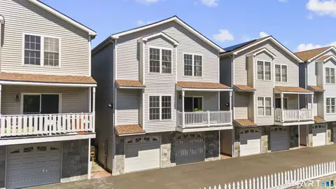 42 Highland Rd #6, Stamford, CT 06902