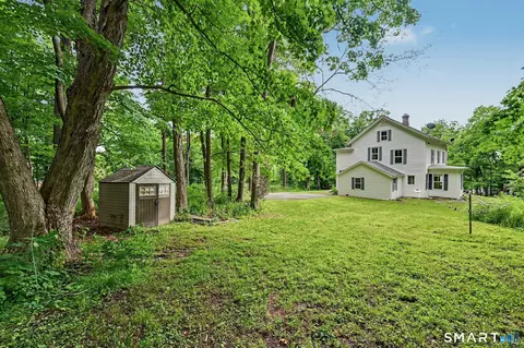 Exterior - 33 Hatch Rd, Bridgewater, CT 06752 photo 10 of 15
