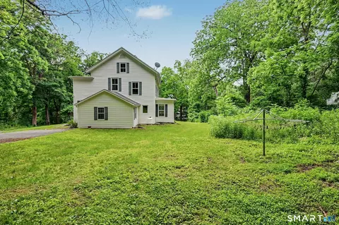 Exterior - 33 Hatch Rd, Bridgewater, CT 06752 photo 11 of 15