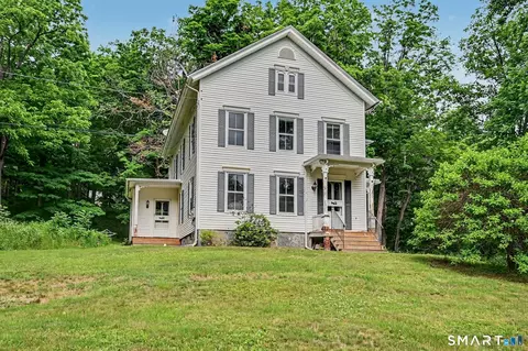 33 Hatch Rd, Bridgewater, CT 06752