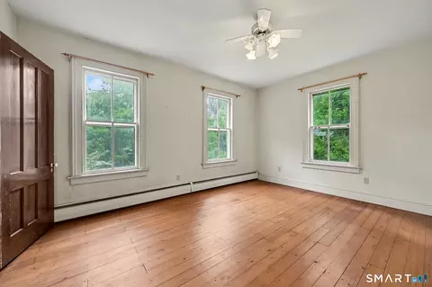 Bedroom - 33 Hatch Rd, Bridgewater, CT 06752 photo 1 of 2
