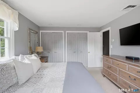 Bedroom - 4 Ireland Rd, Wethersfield, CT 06109 photo 6 of 9