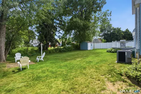 Exterior - 4 Ireland Rd, Wethersfield, CT 06109 photo 5 of 7