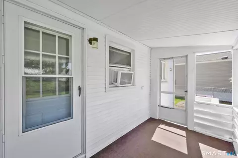 Exterior - 82 Crystal St, Wethersfield, CT 06109 photo 5 of 5