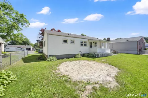 Exterior - 82 Crystal St, Wethersfield, CT 06109 photo 2 of 5