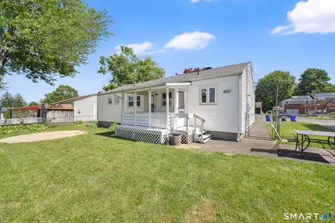Exterior - 82 Crystal St, Wethersfield, CT 06109 photo 1 of 5