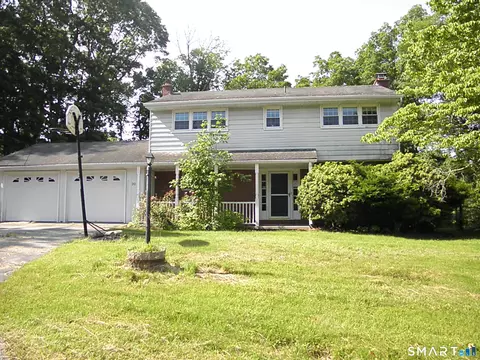 20 Maple Ter, Ledyard, CT 06339