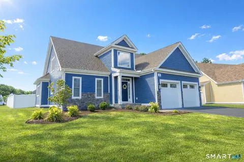 Exterior - 2 Iris Ct, Cromwell, CT 06416 photo 2 of 9