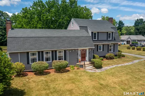 26 Canterbury Tpke, Norwich, CT 06360