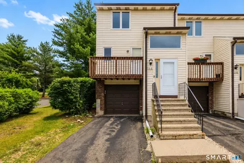1 Foncine Ln #1, South Windsor, CT 06074