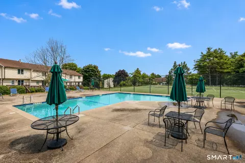 1 Foncine Ln #1, South Windsor, CT 06074