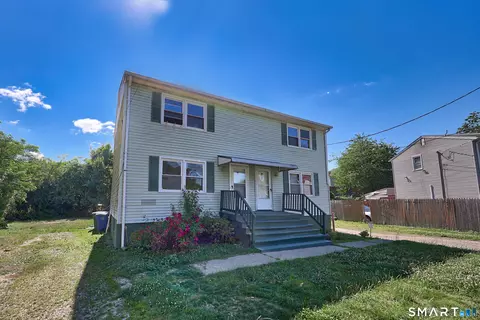 69 Sunshine Cir, Bridgeport, CT 06606