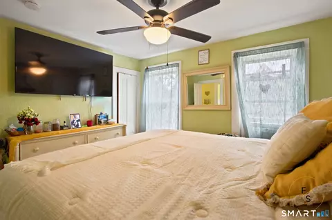 Bedroom - 182 Broad St, Norwich, CT 06360 photo 5 of 6