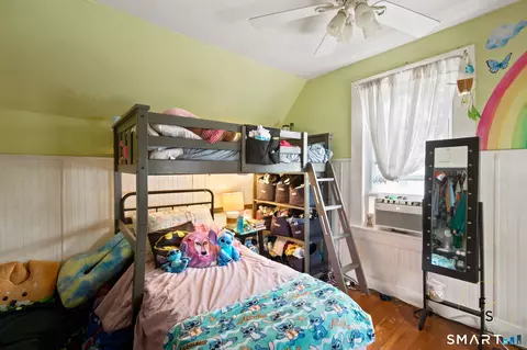 Bedroom - 182 Broad St, Norwich, CT 06360 photo 6 of 6