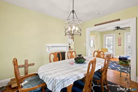 Dining - 182 Broad St, Norwich, CT 06360 photo 2 of 3