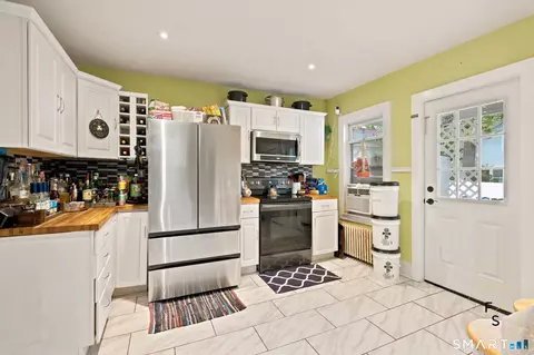 Kitchen - 182 Broad St, Norwich, CT 06360 photo 3 of 3