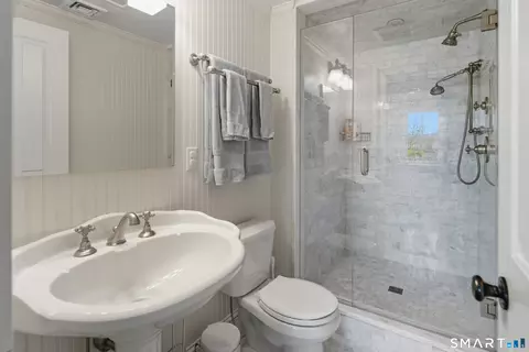 Bath - 5 Middlesex Rd, Darien, CT 06820 photo 5 of 5