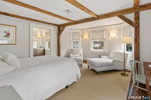 Bedroom - 5 Middlesex Rd, Darien, CT 06820 photo 4 of 6