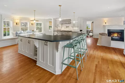 Kitchen - 5 Middlesex Rd, Darien, CT 06820 photo 2 of 3