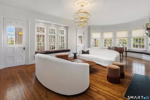 Living - 5 Middlesex Rd, Darien, CT 06820 photo 2 of 6