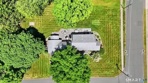 View/Area - 9 Pond Side Dr, Wethersfield, CT 06109 photo 1 of 3