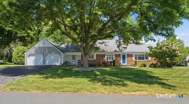 9 Pond Side Dr, Wethersfield, CT 06109