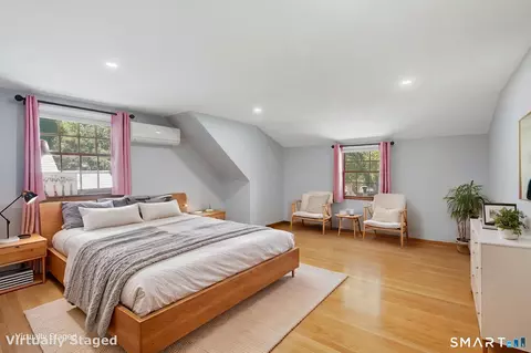 Bedroom - 9 Pond Side Dr, Wethersfield, CT 06109 photo 4 of 4