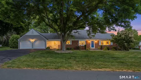 Exterior - 9 Pond Side Dr, Wethersfield, CT 06109 photo 6 of 6