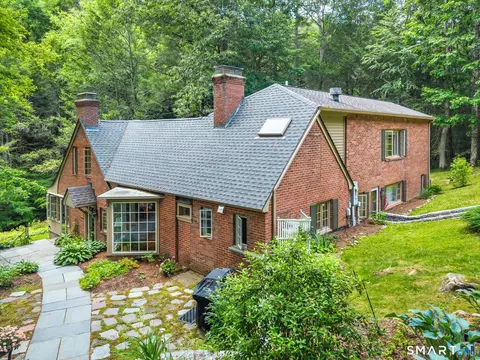 11 Pratt Farm Rd, Granby, CT 06060