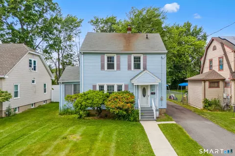 81 Woodlawn St, West Hartford, CT 06110
