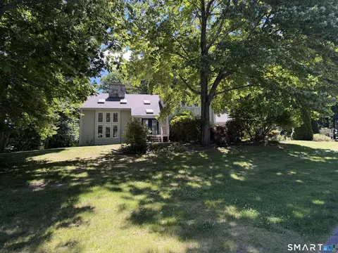 8 Pond View Rd, Bolton, CT 06043