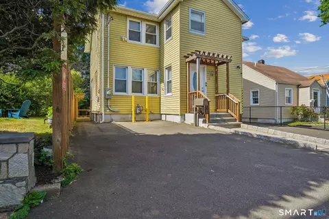 10 Wells Ave, Stamford, CT 06902