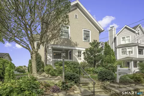 15 Yarmouth Rd, Norwalk, CT 06853