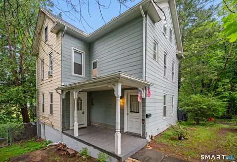 220 Murray St, Meriden, CT 06450