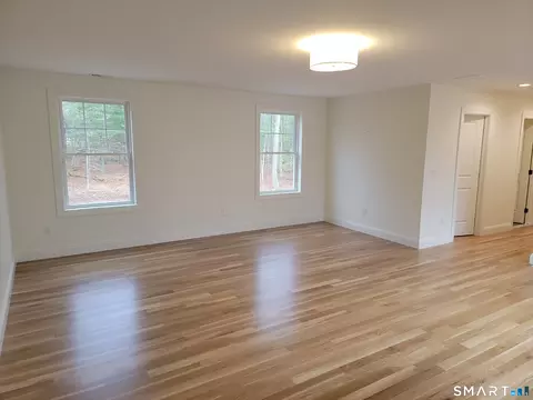 Living - 963 High Rd, Berlin, CT 06037 photo 5 of 5