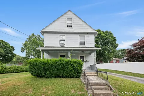 25 Godfrey St, Willimantic, CT 06226